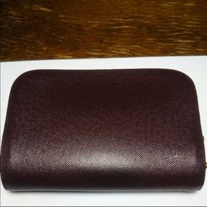 Always authentic Louis vuitton clutch bag
